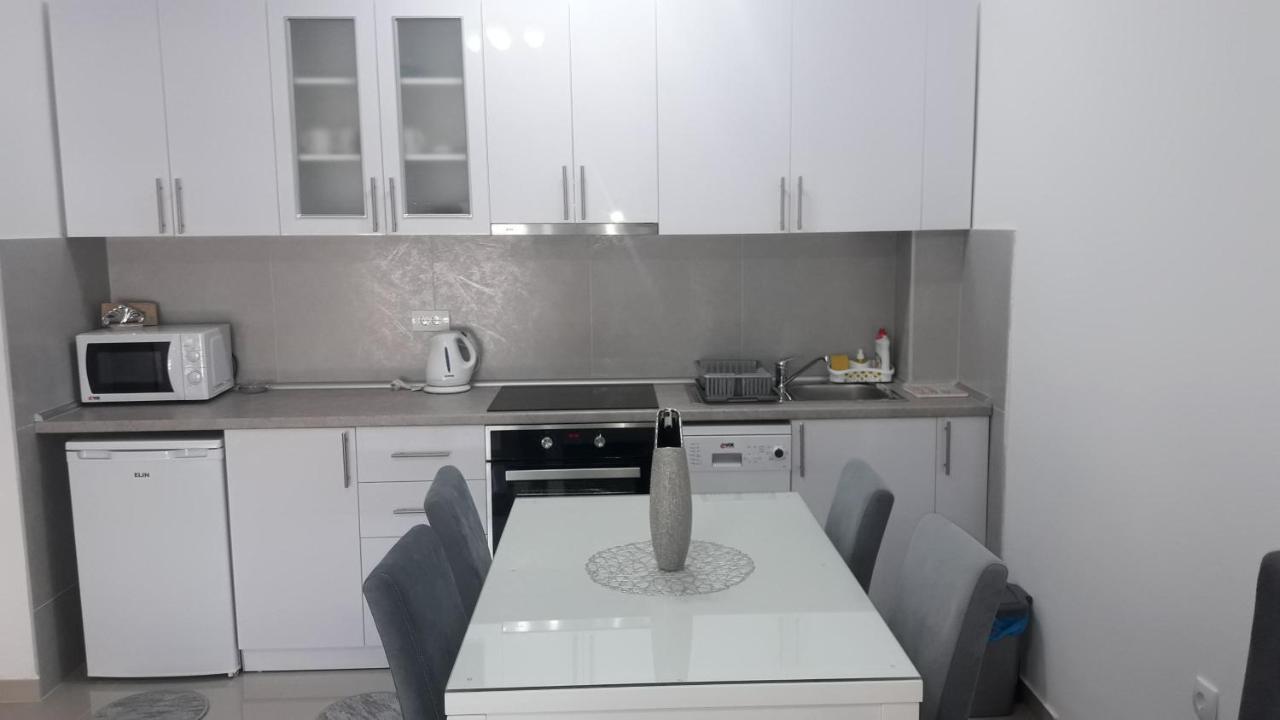 Renome Apartmani Banja Koviljaca Bagian luar foto
