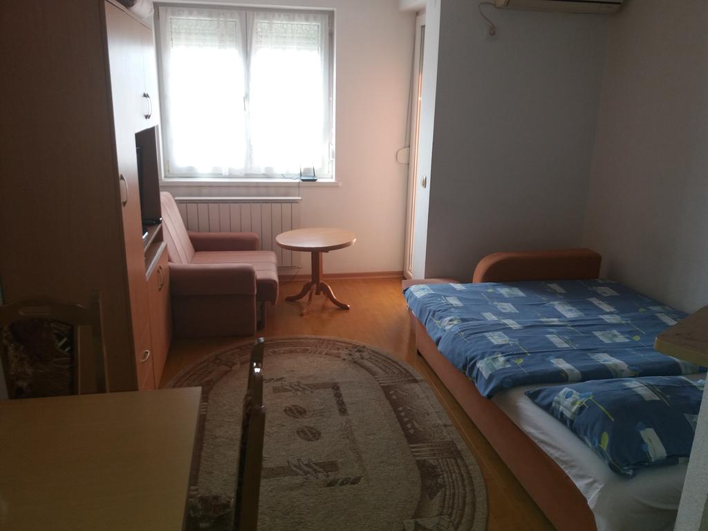 Renome Apartmani Banja Koviljaca Bagian luar foto